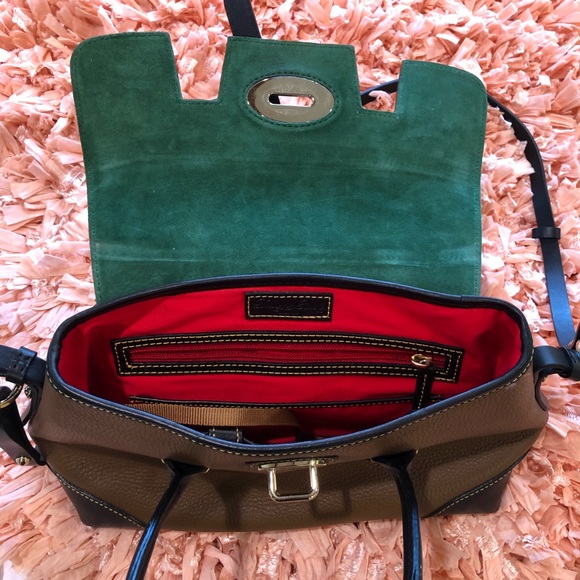 Beautiful Dooney & Bourke bag. - Picture 5 of 6